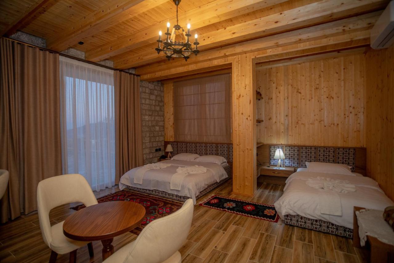 Old House 호텔 Canaj 외부 사진